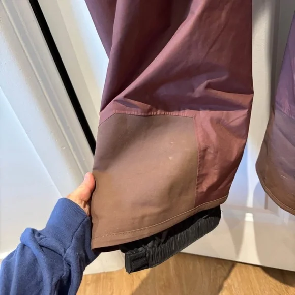 Patagonia Women’s Powder Town Bibs - Picture 7 of 10